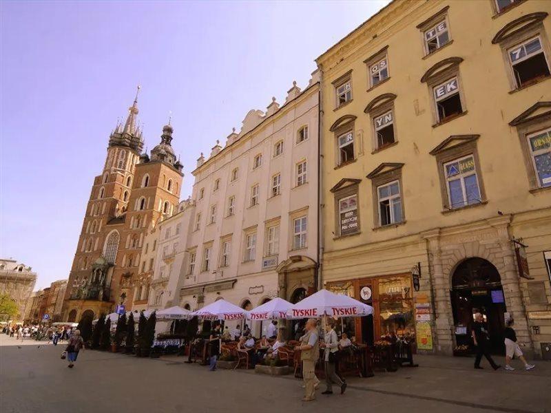 Hostel Rynek 7 คราคูฟ ภายนอก รูปภาพ