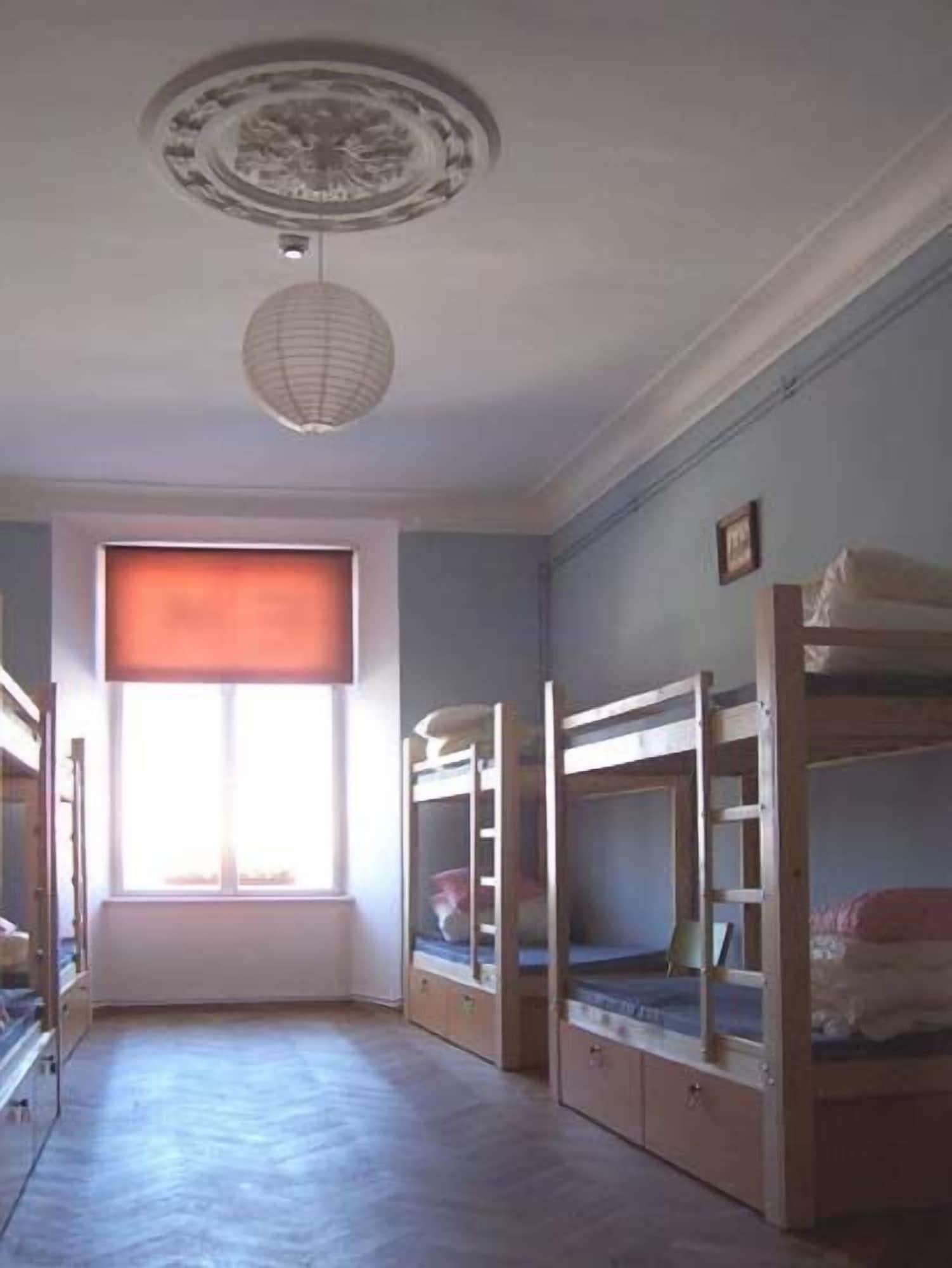 Hostel Rynek 7 คราคูฟ ภายนอก รูปภาพ