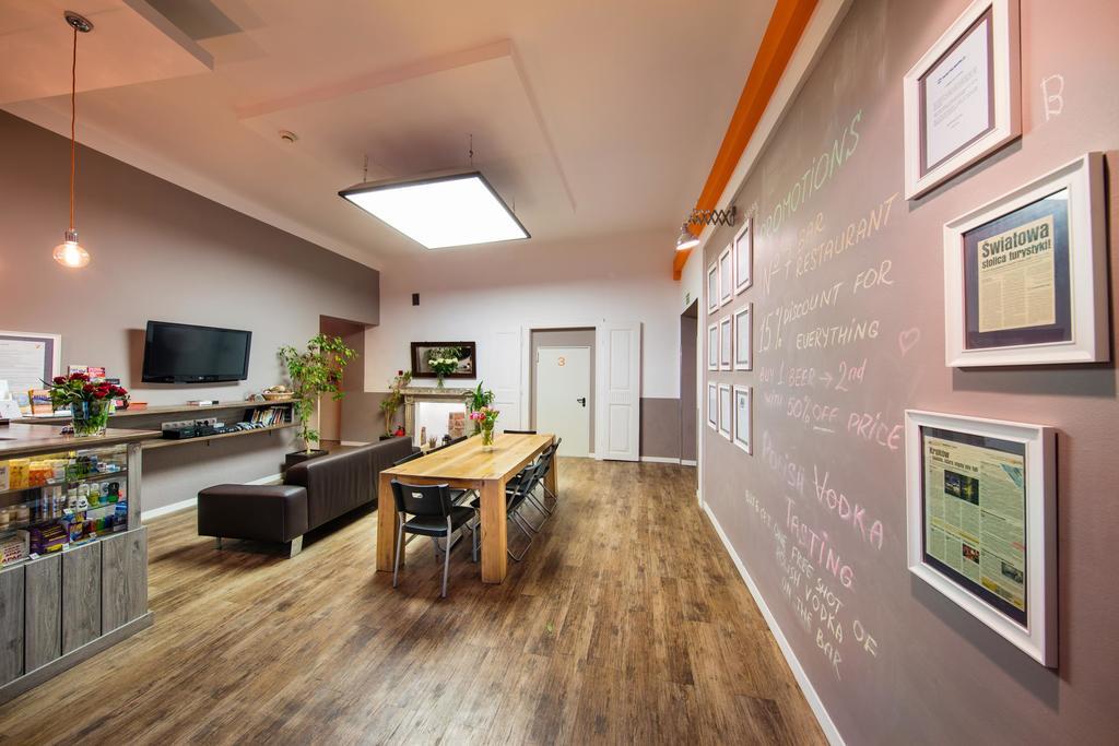 Hostel Rynek 7 คราคูฟ ภายนอก รูปภาพ