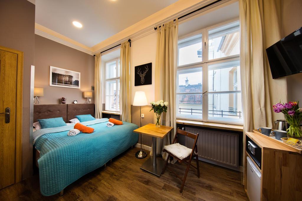Hostel Rynek 7 คราคูฟ ภายนอก รูปภาพ