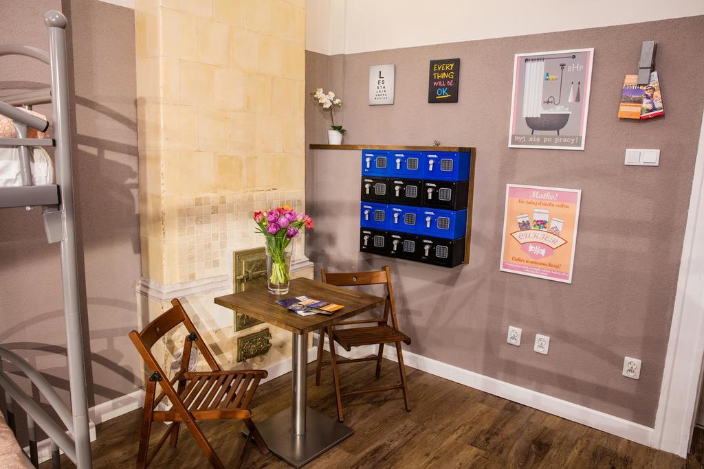Hostel Rynek 7 คราคูฟ ภายนอก รูปภาพ