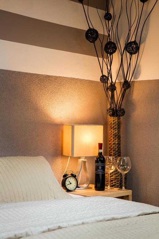 Hostel Rynek 7 คราคูฟ ภายนอก รูปภาพ