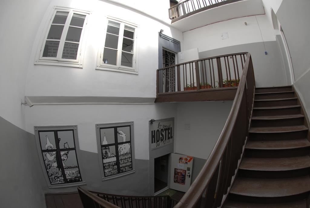 Hostel Rynek 7 คราคูฟ ภายนอก รูปภาพ